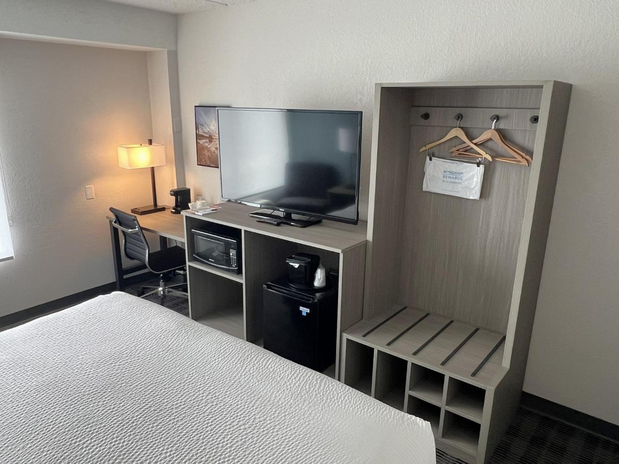 Americinn By Wyndham Baxter Brainerd Екстер'єр фото